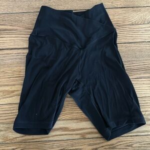 OFFLINE BY AERIE REAL ME CROSSOVER 7" BIKE SHORT